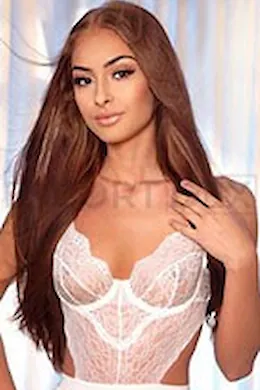 Bella - picture 1 of 4