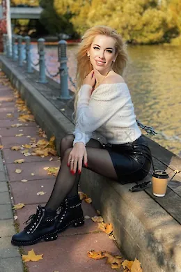 BARBIE - picture 1 of 5