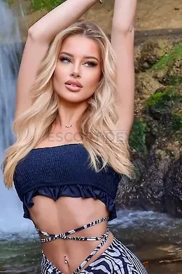 Barbara - picture 1 of 4