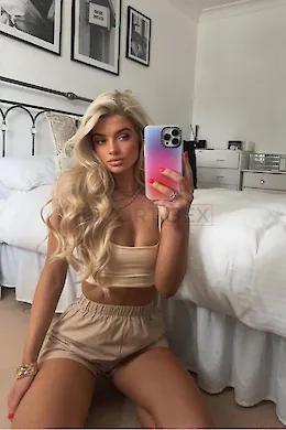 NURSE - picture 1 of 6