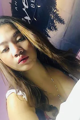 Leslie - picture 1 of 3