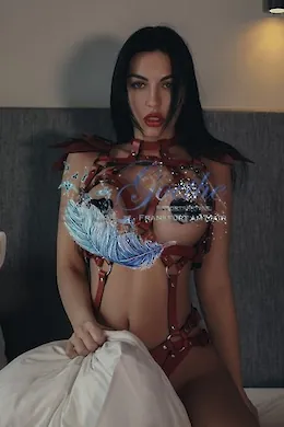 Camilla - picture 7 of 6