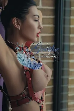 Camilla - picture 5 of 6