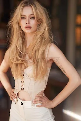 LALE - picture 1 of 6