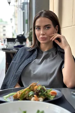 ELPIDIA - picture 1 of 6