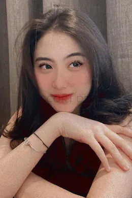 Anissa - picture 3 of 3