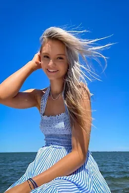 TRISTEN - picture 1 of 6