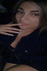 Amelia available in London