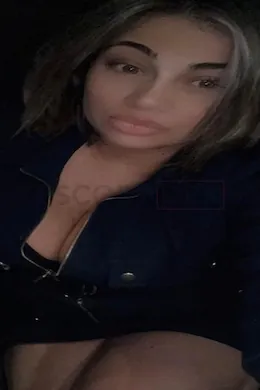 Amelia - picture 1 of 4