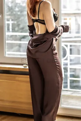 ambre - picture 1 of 6