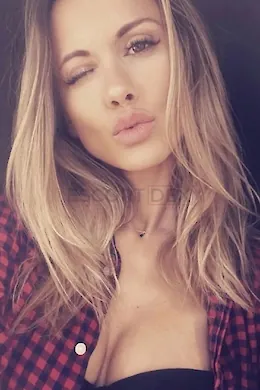 ISOBEL - picture 1 of 5