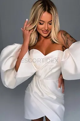 STEVIE - picture 1 of 6