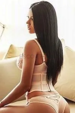 Adrianna - picture 1 of 3