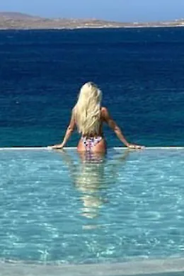 Allison - picture 1 of 5