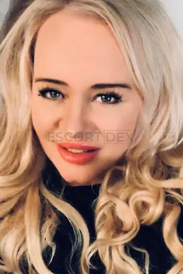 Nicole english - picture 1 of 3