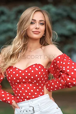 CASSANDRA - picture 1 of 6