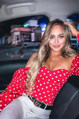 CASSANDRA - picture 1 of 6