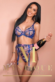 Anais available in London
