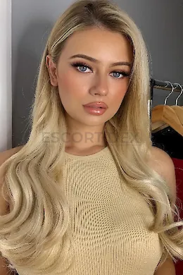 GEORGINA - picture 1 of 6