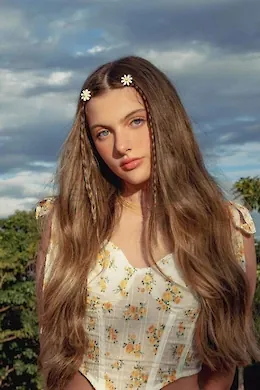 SLOANE - picture 1 of 6