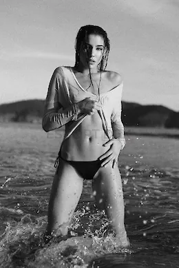 Kim - picture 1 of 6