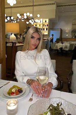 HELGI - picture 1 of 6