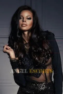 Samantha - picture 1 of 3