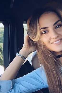 BRYNN - picture 1 of 6