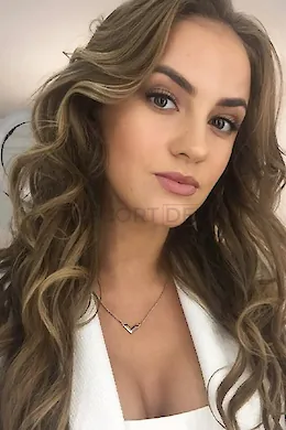 BRYNN - picture 1 of 6