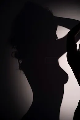 Natalie - picture 1 of 6