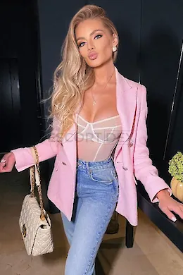 MIKELA - picture 1 of 6