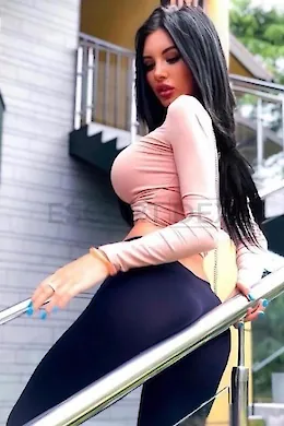 Carol - picture 1 of 5