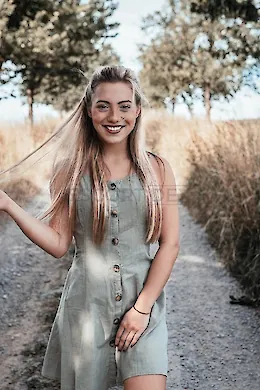 MARISHKA - picture 8 of 6