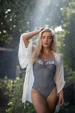 MARISHKA - picture 1 of 6