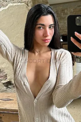 ZOFI - picture 1 of 6