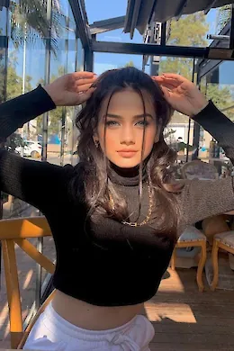 LIBBY - picture 1 of 6