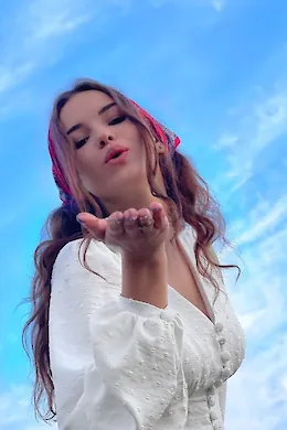 REESE - picture 10 of 6