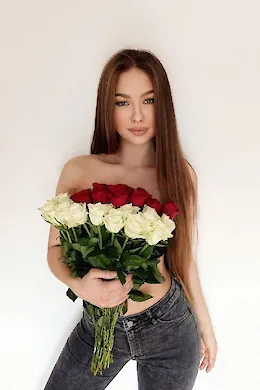 Sienna - picture 1 of 5