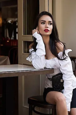 FANNIE - picture 1 of 6