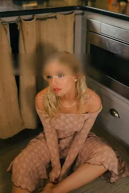 Leonie - picture 1 of 5