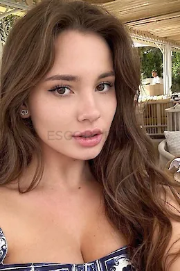 LORRAINE - picture 1 of 7