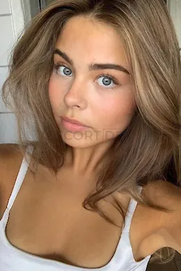 ELMARIE - picture 1 of 6