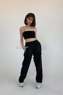 ONUR - picture 1 of 6