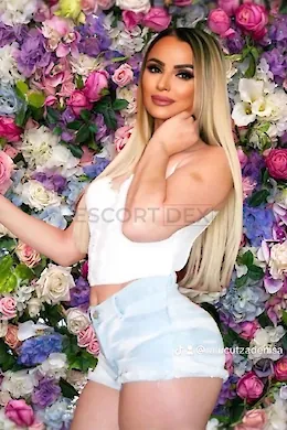 ALICE - picture 1 of 4