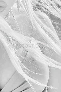 Madeleine - picture 1 of 3