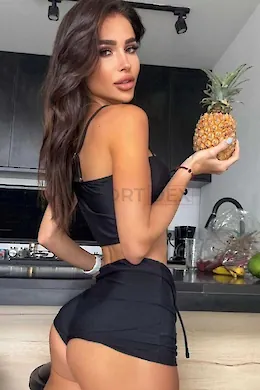 Josephine - picture 4 of 6