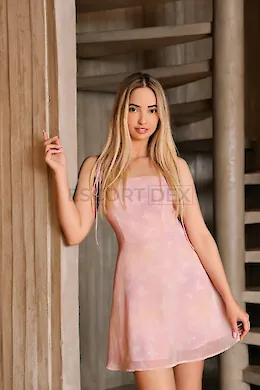 Violet - picture 4 of 6