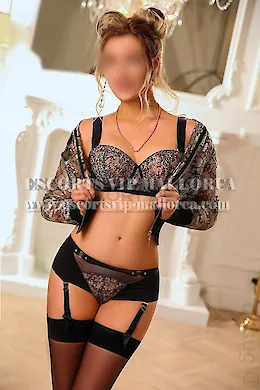 Elena - picture 3 of 4