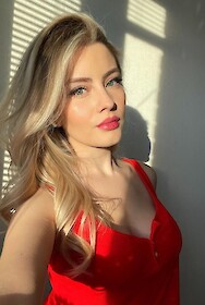 MANINI available in Parijs