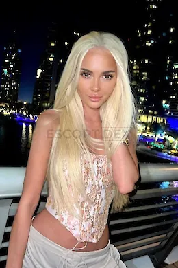 TAHIRA - picture 1 of 6